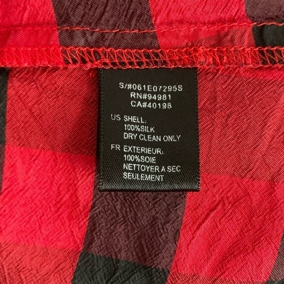 Women Top TWENTY ONE Red Black Buffalo Plaid Ruffle Blouse Button Up Silk Shirt - Picture 6 of 6